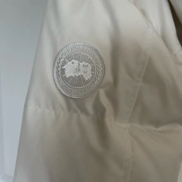 RARE White Canada Goose MacmillanParka HUMANATURE / Medium